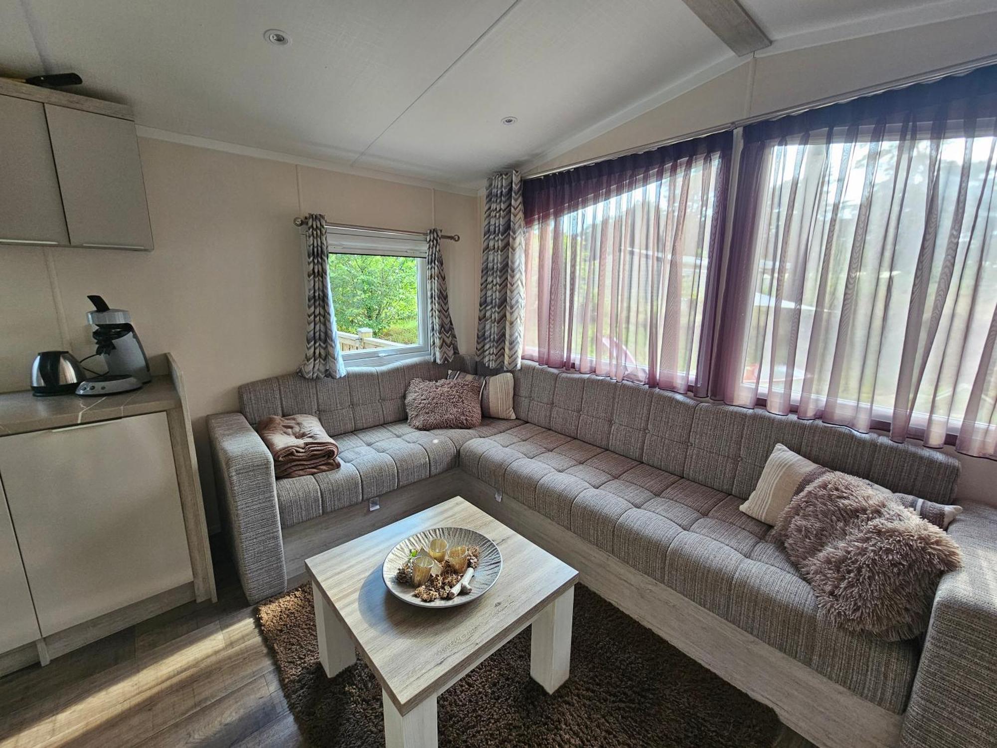 Luxe 4 Persoons Chalet Op 5 Sterren Camping Raalte Εξωτερικό φωτογραφία